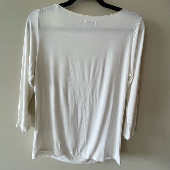 🔥BOGO FREE White runched 3/4 sleeve - Picture 2 of 4